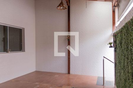 Casa para alugar com 150m², 2 quartos e sem vagaÁrea externa