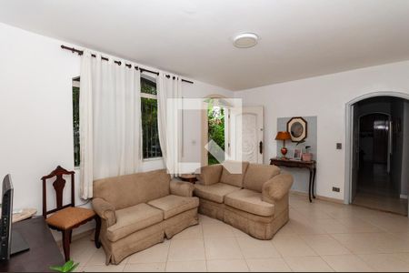 Casa à venda com 400m², 5 quartos e 3 vagas Casa à venda com 400m², 5 quartos e 3 vagasSala