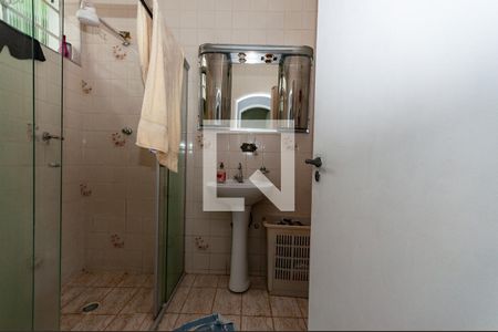 Casa à venda com 400m², 5 quartos e 3 vagas Casa à venda com 400m², 5 quartos e 3 vagasBanheiro Social