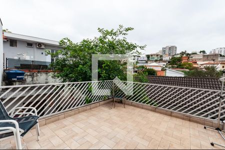 Casa à venda com 400m², 5 quartos e 3 vagas Casa à venda com 400m², 5 quartos e 3 vagasTerraço Edicula