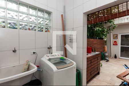 Casa à venda com 400m², 5 quartos e 3 vagas Casa à venda com 400m², 5 quartos e 3 vagasÁrea de Serviço Edicula