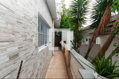 Casa à venda com 400m², 5 quartos e 3 vagas Casa à venda com 400m², 5 quartos e 3 vagasCorredor Edicula