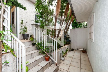 Casa à venda com 400m², 5 quartos e 3 vagas Casa à venda com 400m², 5 quartos e 3 vagasEntrada Edicula