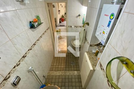 Casa à venda com 80m², 2 quartos e sem vaga Casa à venda com 80m², 2 quartos e sem vagaBanheiro