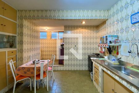 Casa à venda com 80m², 2 quartos e sem vaga Casa à venda com 80m², 2 quartos e sem vagaCozinha