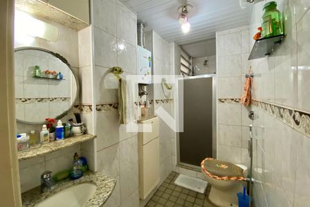 Casa à venda com 80m², 2 quartos e sem vaga Casa à venda com 80m², 2 quartos e sem vagaBanheiro
