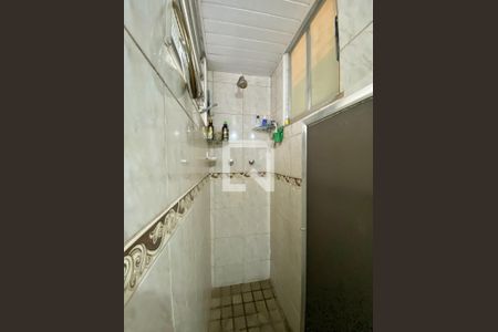 Casa à venda com 80m², 2 quartos e sem vaga Casa à venda com 80m², 2 quartos e sem vagaBanheiro