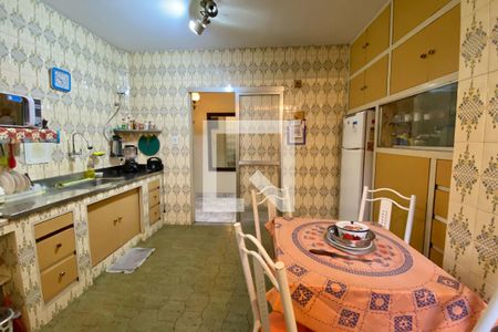 Casa à venda com 80m², 2 quartos e sem vaga Casa à venda com 80m², 2 quartos e sem vagaCozinha