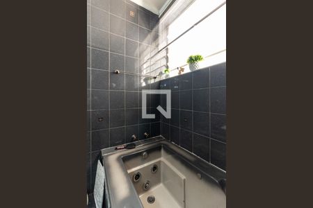 Apartamento à venda com 300m², 3 quartos e 3 vagasBanheiro 2
