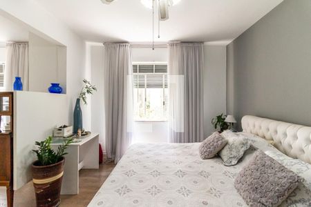 Apartamento à venda com 300m², 3 quartos e 3 vagasQuarto da Suíte