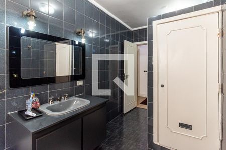 Apartamento à venda com 300m², 3 quartos e 3 vagasBanheiro 2