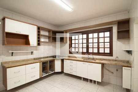 Casa para alugar com 120m², 3 quartos e 2 vagas Casa para alugar com 120m², 3 quartos e 2 vagasCozinha