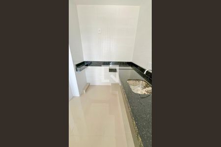 Apartamento à venda com 58m², 2 quartos e 2 vagasCozinha