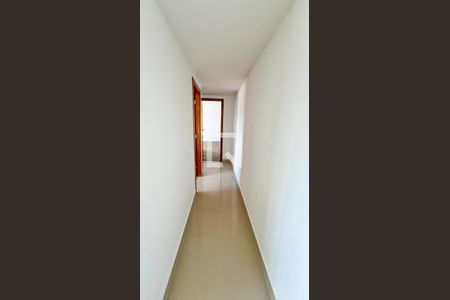 Corredor de apartamento à venda com 2 quartos, 58m² em Carlos Prates, Belo Horizonte
