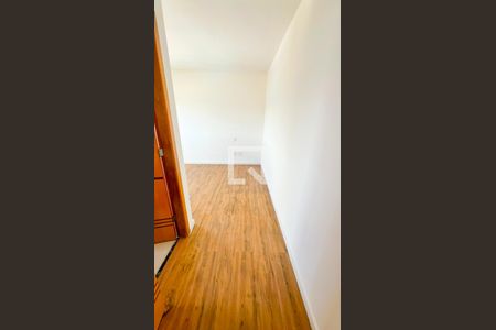 Quarto de apartamento à venda com 2 quartos, 58m² em Carlos Prates, Belo Horizonte