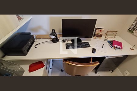 Apartamento à venda com 145m², 3 quartos e 3 vagasEscritório