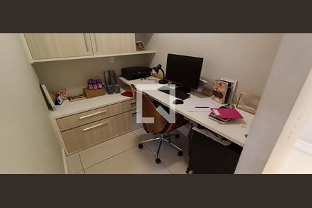 Apartamento à venda com 145m², 3 quartos e 3 vagasEscritório