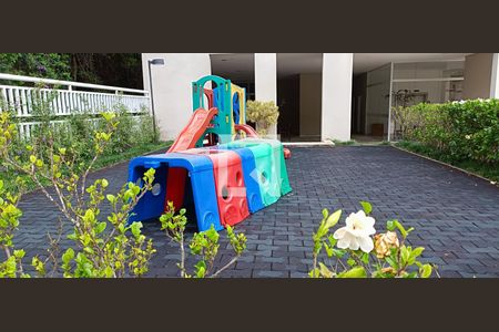 Apartamento à venda com 145m², 3 quartos e 3 vagasÁrea comum - Playground
