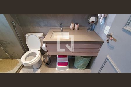 Apartamento à venda com 145m², 3 quartos e 3 vagasBanheiro da Suíte 1