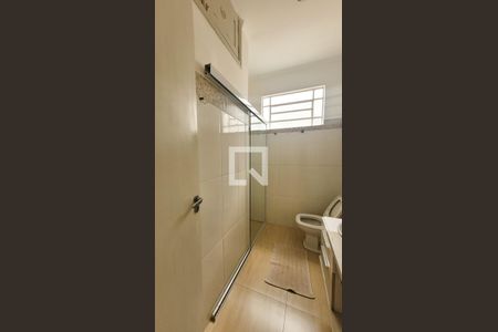 Casa à venda com 163m², 3 quartos e 2 vagas Casa à venda com 163m², 3 quartos e 2 vagasBanheiro Social