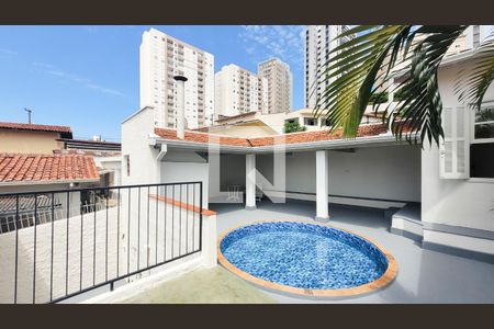 Casa à venda com 163m², 3 quartos e 2 vagas Casa à venda com 163m², 3 quartos e 2 vagasPiscina