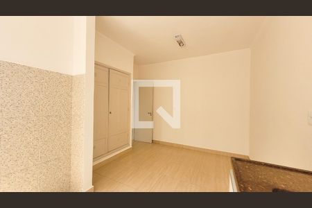 Casa à venda com 163m², 3 quartos e 2 vagas Casa à venda com 163m², 3 quartos e 2 vagasCozinha