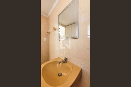 Casa à venda com 163m², 3 quartos e 2 vagas Casa à venda com 163m², 3 quartos e 2 vagasBanheiro Suite2