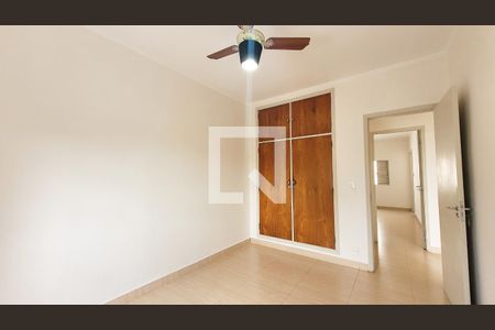 Casa à venda com 163m², 3 quartos e 2 vagas Casa à venda com 163m², 3 quartos e 2 vagasQuarto