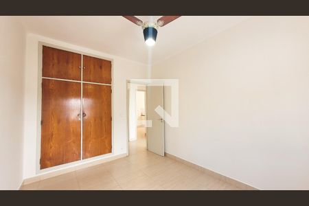 Casa à venda com 163m², 3 quartos e 2 vagas Casa à venda com 163m², 3 quartos e 2 vagasQuarto