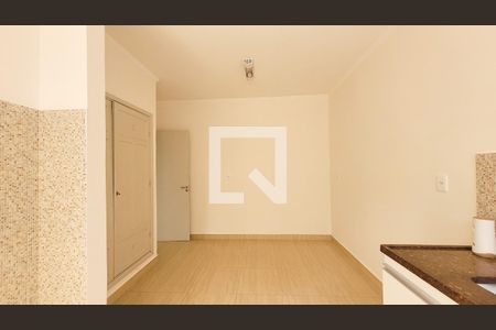 Casa à venda com 163m², 3 quartos e 2 vagas Casa à venda com 163m², 3 quartos e 2 vagasCozinha