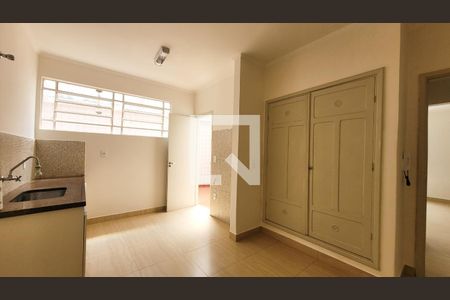 Casa à venda com 163m², 3 quartos e 2 vagas Casa à venda com 163m², 3 quartos e 2 vagasCozinha