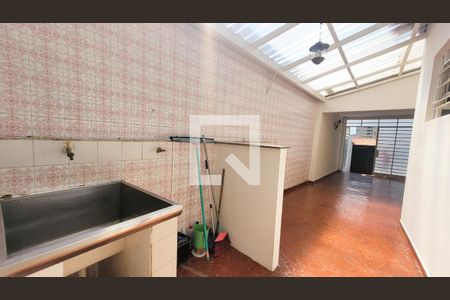 Casa à venda com 163m², 3 quartos e 2 vagas Casa à venda com 163m², 3 quartos e 2 vagasLavanderia