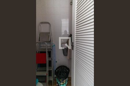Apartamento para alugar com 80m², 2 quartos e 1 vaga Apartamento para alugar com 80m², 2 quartos e 1 vagaBanheiro de serviço