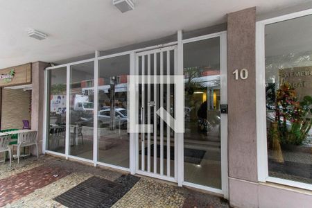 Apartamento para alugar com 80m², 2 quartos e 1 vaga Apartamento para alugar com 80m², 2 quartos e 1 vagaFachada