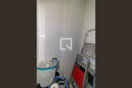 Apartamento para alugar com 80m², 2 quartos e 1 vaga Apartamento para alugar com 80m², 2 quartos e 1 vagaBanheiro de serviço