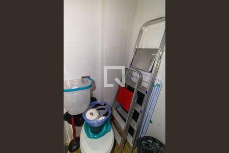 Apartamento para alugar com 80m², 2 quartos e 1 vaga Apartamento para alugar com 80m², 2 quartos e 1 vagaBanheiro de serviço