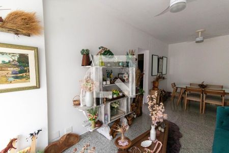 Apartamento para alugar com 80m², 2 quartos e 1 vaga Apartamento para alugar com 80m², 2 quartos e 1 vagaSala