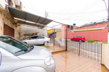 Casa à venda com 180m², 1 quarto e 9 vagas Casa à venda com 180m², 1 quarto e 9 vagasGaragem