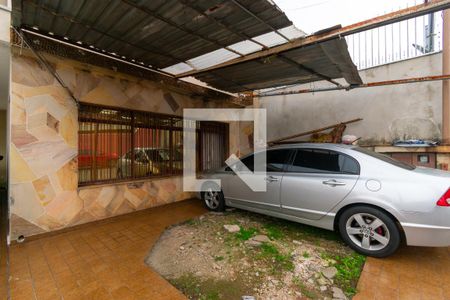 Casa à venda com 180m², 1 quarto e 9 vagas Casa à venda com 180m², 1 quarto e 9 vagasGaragem