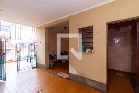 Casa à venda com 180m², 1 quarto e 9 vagas Casa à venda com 180m², 1 quarto e 9 vagasÁrea de Serviço