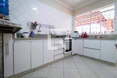 Casa para alugar com 361m², 4 quartos e 2 vagas Casa para alugar com 361m², 4 quartos e 2 vagasCozinha