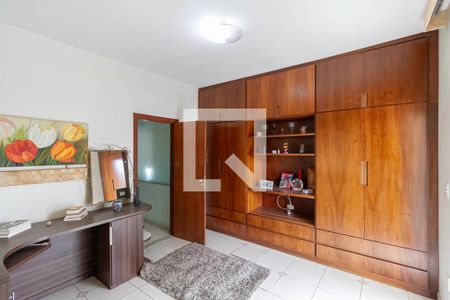 Casa para alugar com 361m², 4 quartos e 2 vagas Casa para alugar com 361m², 4 quartos e 2 vagasQuarto 3