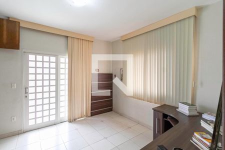 Casa para alugar com 361m², 4 quartos e 2 vagas Casa para alugar com 361m², 4 quartos e 2 vagasQuarto 3