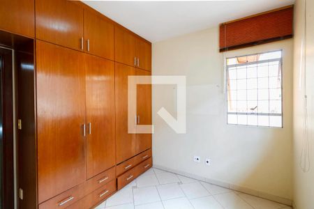 Casa para alugar com 361m², 4 quartos e 2 vagas Casa para alugar com 361m², 4 quartos e 2 vagasQuarto 2