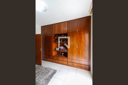 Casa para alugar com 361m², 4 quartos e 2 vagas Casa para alugar com 361m², 4 quartos e 2 vagasQuarto 3