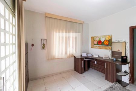 Casa para alugar com 361m², 4 quartos e 2 vagas Casa para alugar com 361m², 4 quartos e 2 vagasQuarto 3