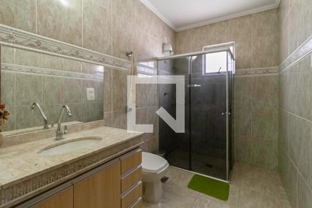 Casa para alugar com 361m², 4 quartos e 2 vagas Casa para alugar com 361m², 4 quartos e 2 vagasBanheiro social 2