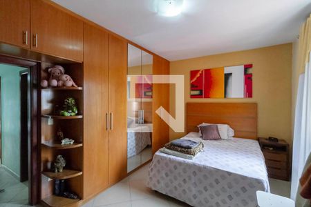 Casa para alugar com 361m², 4 quartos e 2 vagas Casa para alugar com 361m², 4 quartos e 2 vagasSuíte