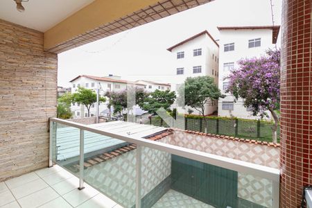 Casa para alugar com 361m², 4 quartos e 2 vagas Casa para alugar com 361m², 4 quartos e 2 vagasVaranda do quarto 3