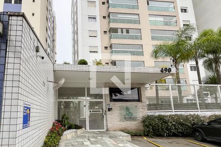Apartamento à venda com 123m², 2 quartos e 3 vagasFachada + plaquinha